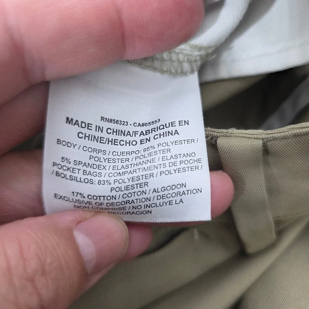 Nike Golf Dri-FIT Shorts Boy's Large Khaki Tan Flat Front Performance Activewear